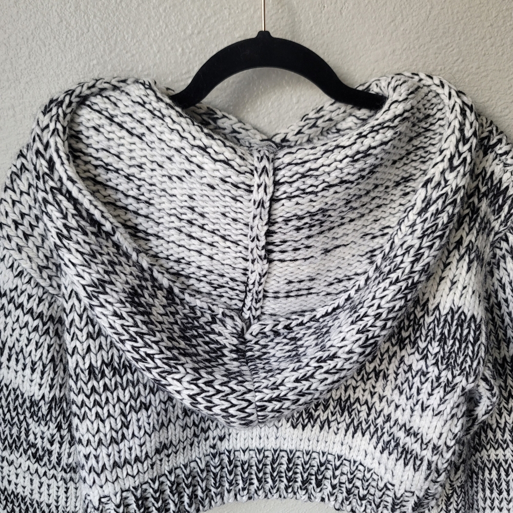 SMFK Tequila Cross Agave Knit Cropped Hoodie Size Small Color Black/White - Picture 8 of 11